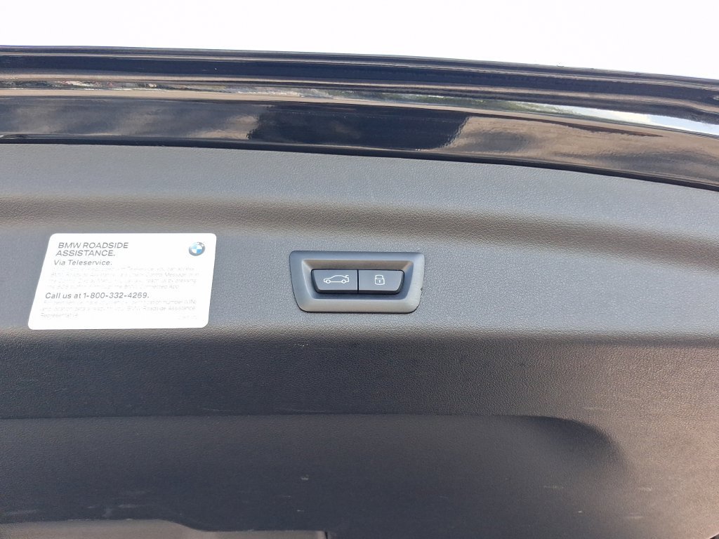 Used 2023 Black BMW xDrive28i image 13