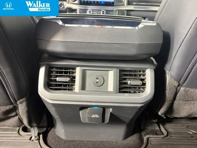 Used 2025 Black Ford Lariat image 39