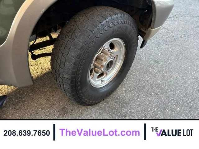 Used 2004 Green Ford Eddie Bauer image 11