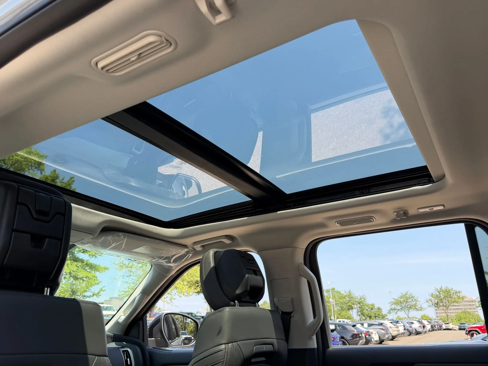 New 2027 Glacier Gray Metallic Tri-Coat Ford Active image 24