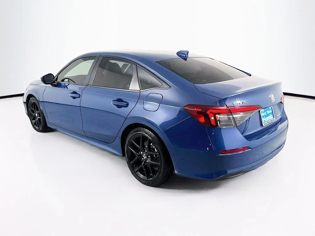 New 2027 Blue Lagoon Pearl Honda Hybrid image 6