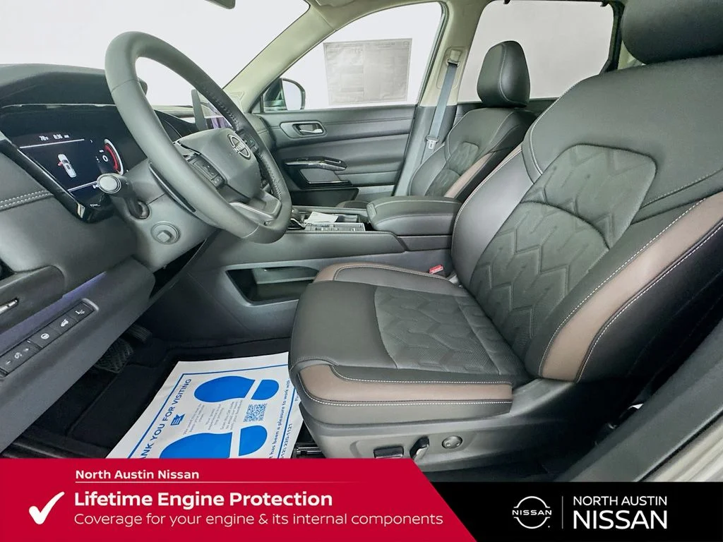 New 2026 Gray Nissan Platinum image 25