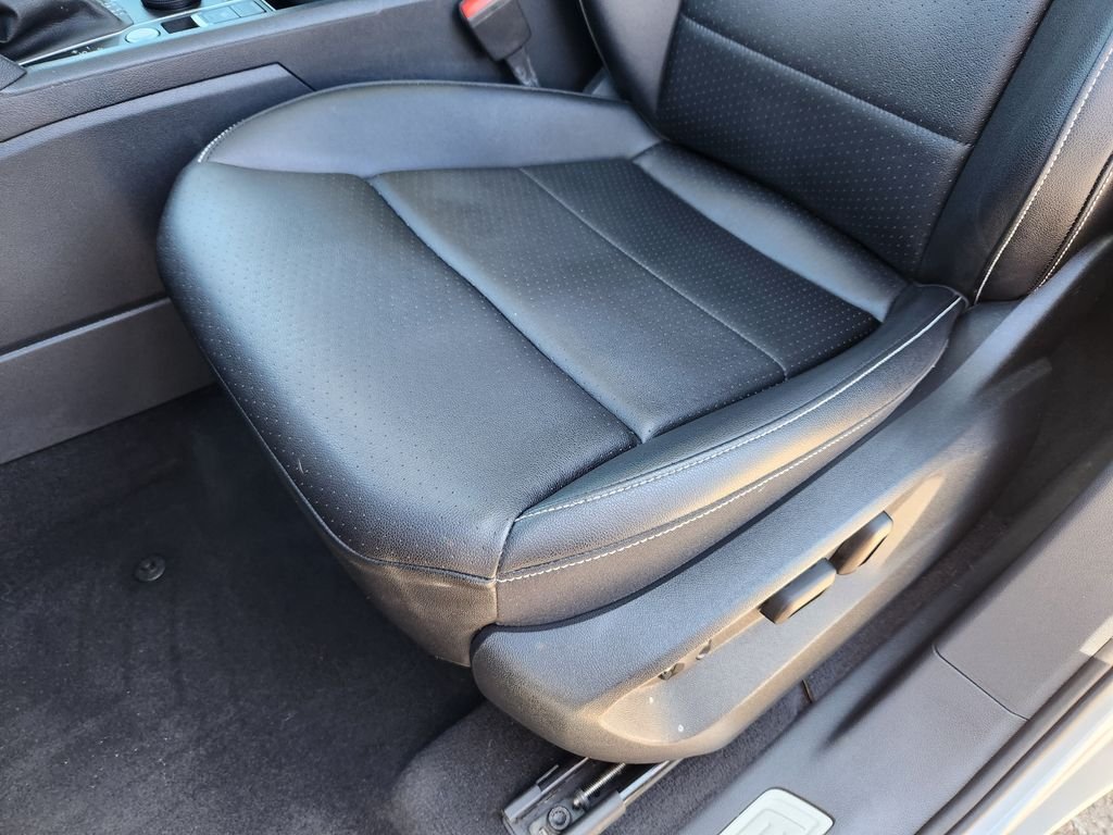 Used 2023 Silver Volkswagen 3.6L V6 SE w/Technology image 20