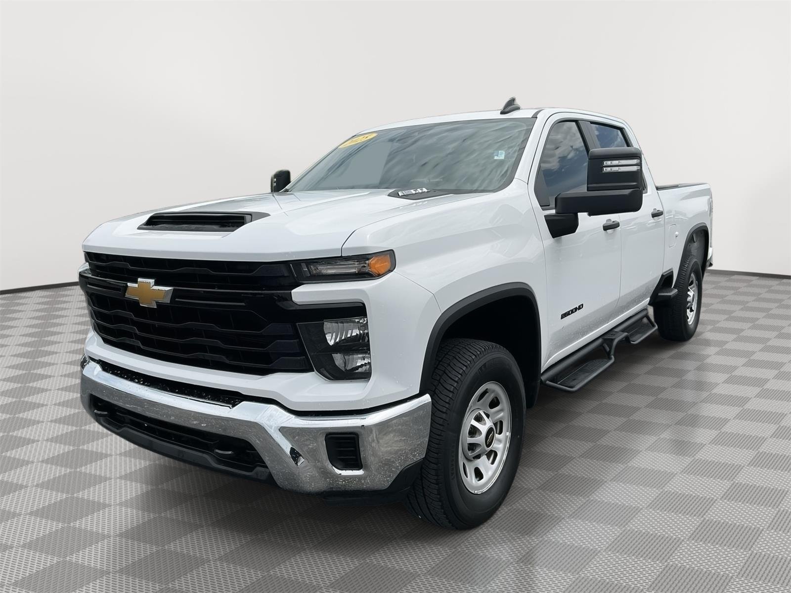 Used 2025 Summit White Chevrolet Work Truck image 18