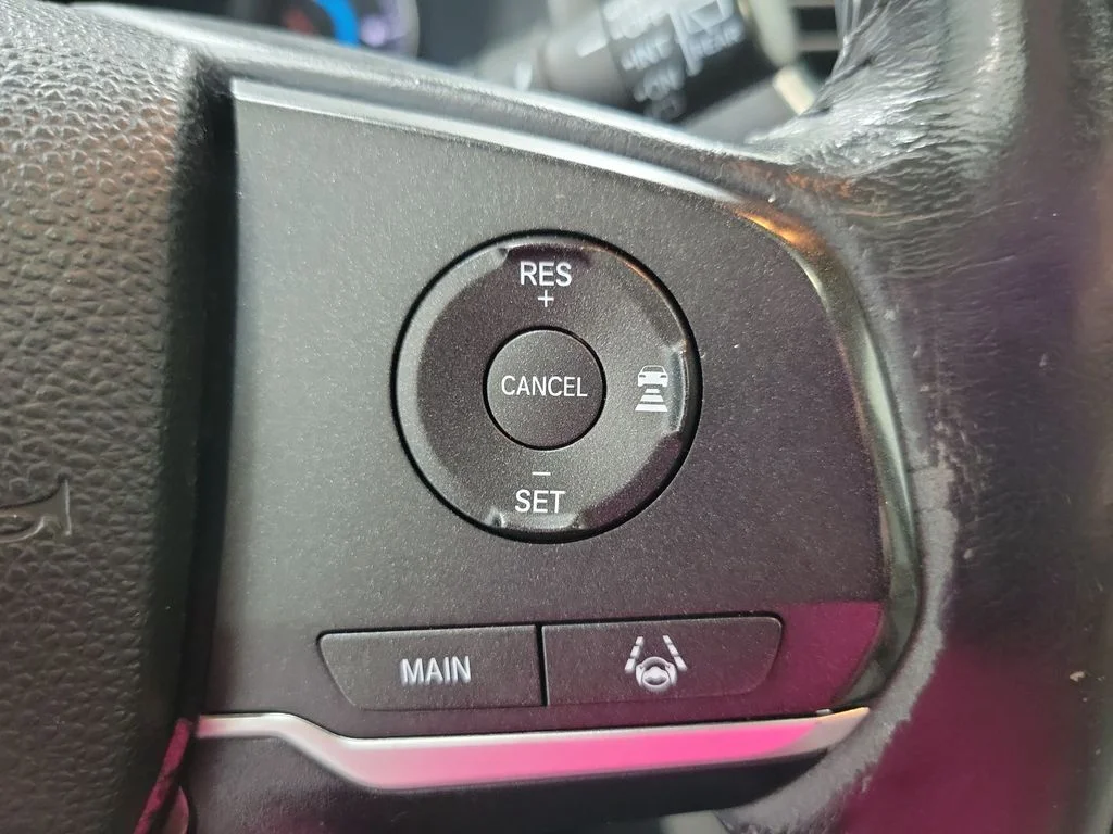 Used 2019  Honda EX-L image 40