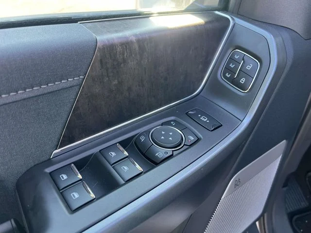 New 2026 Oxford White Ford F-350® Lariat® image 13