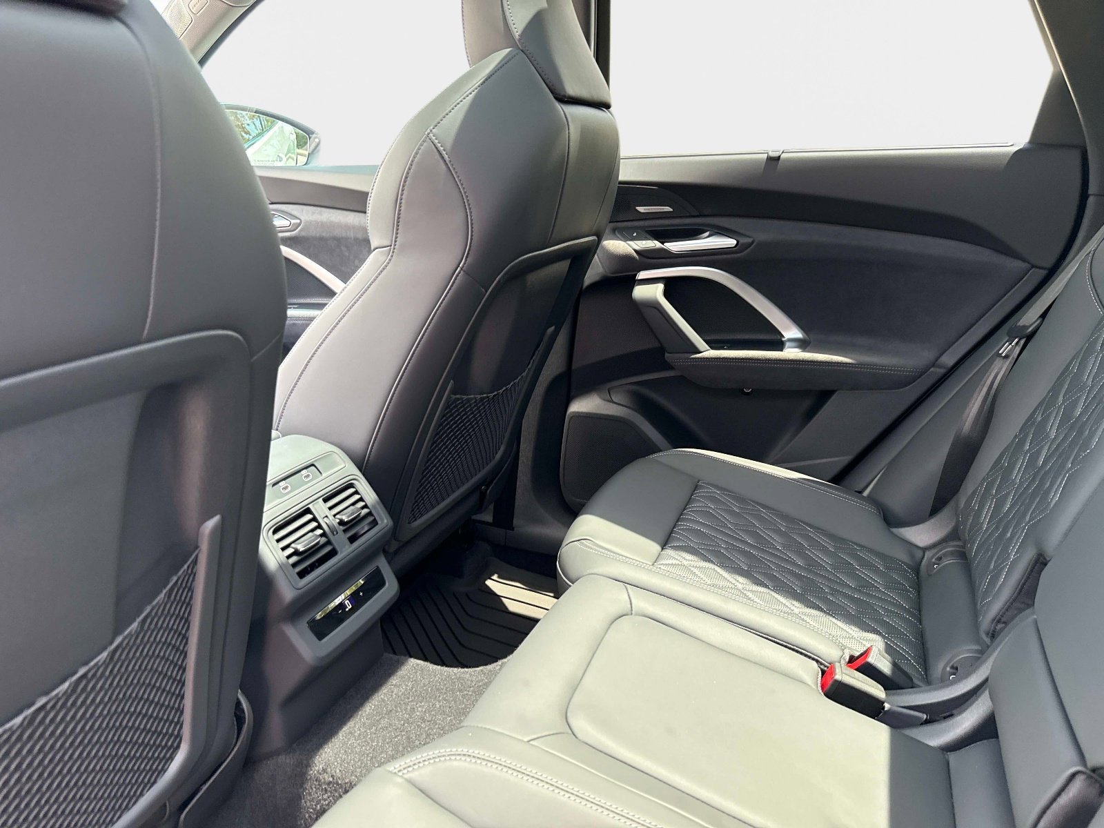 New 2026 Glacier White Metallic Audi Premium Plus image 14