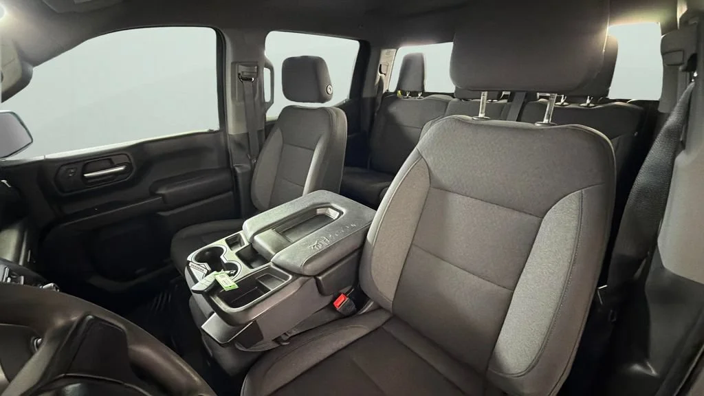Used 2023 STERLING GRAY METALLIC Chevrolet Custom image 18