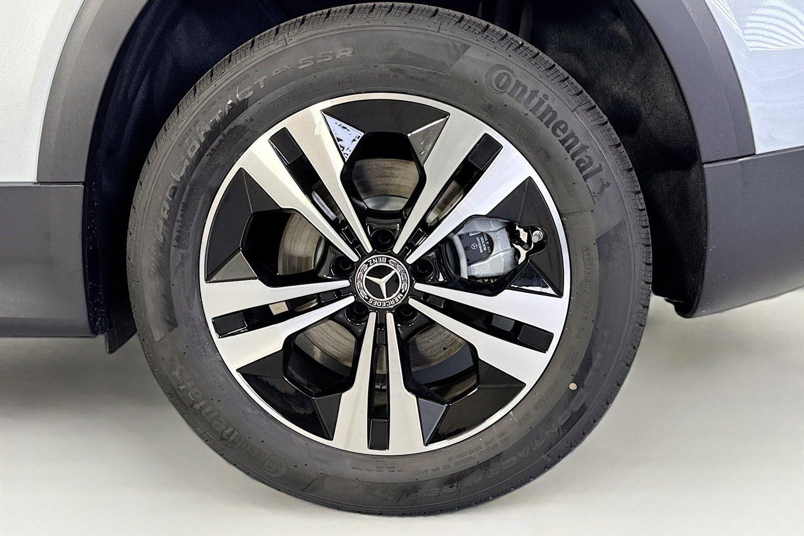 New 2026 Cirrus Silver Metallic Mercedes-Benz GLB 250 image 29