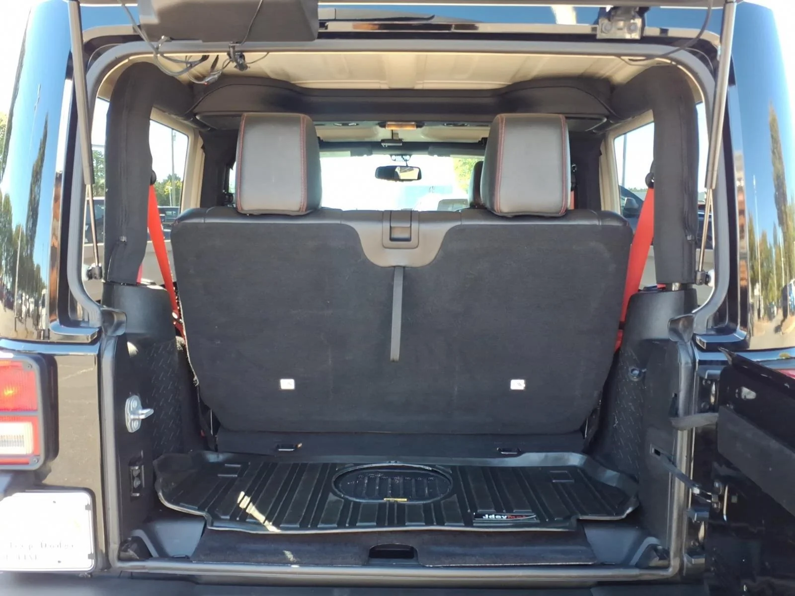 Used 2018 Black Clearcoat Jeep Rubicon Recon image 34