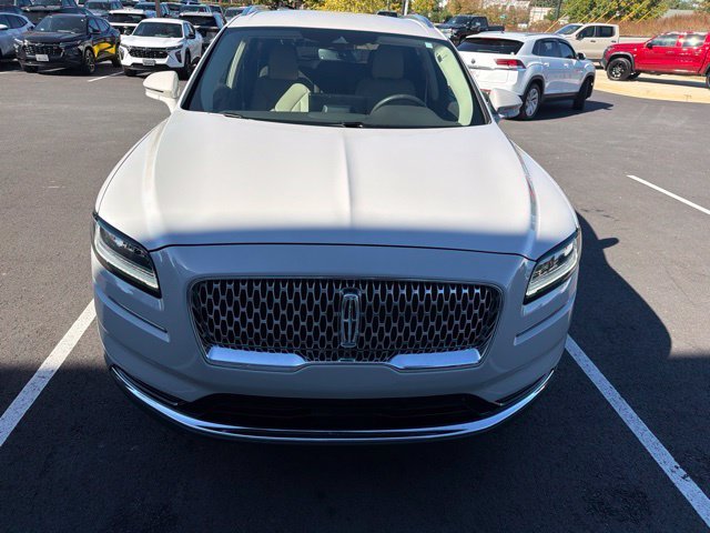 Used 2023 White Lincoln Standard image 3