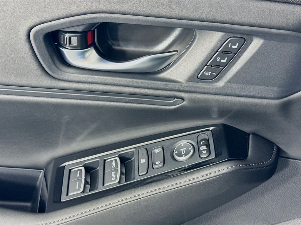 New 2026 Urban Gray Pearl Honda Touring image 27