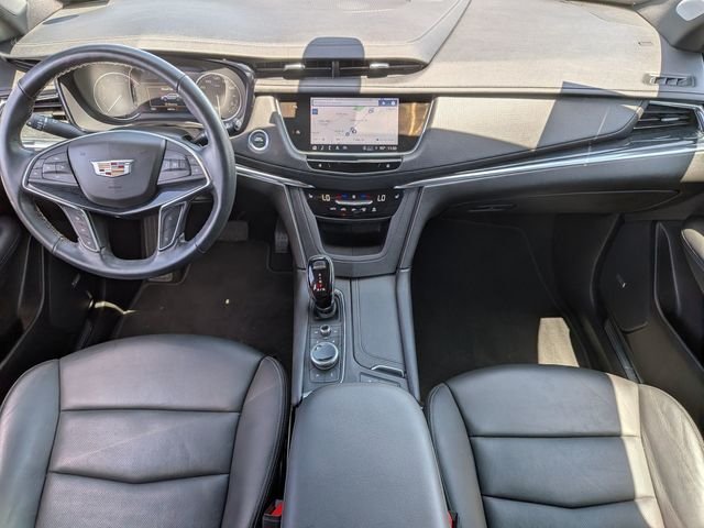 Used 2024 White Cadillac Premium Luxury image 31