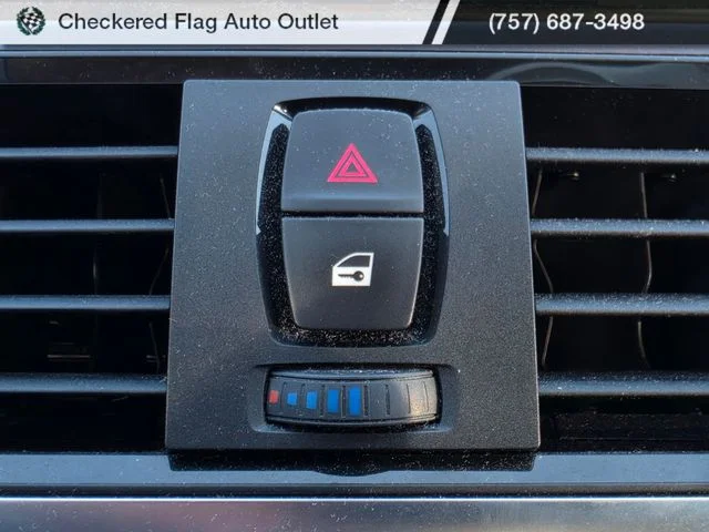 Used 2014 Imperial Blue Metallic BMW 328d xDrive image 19