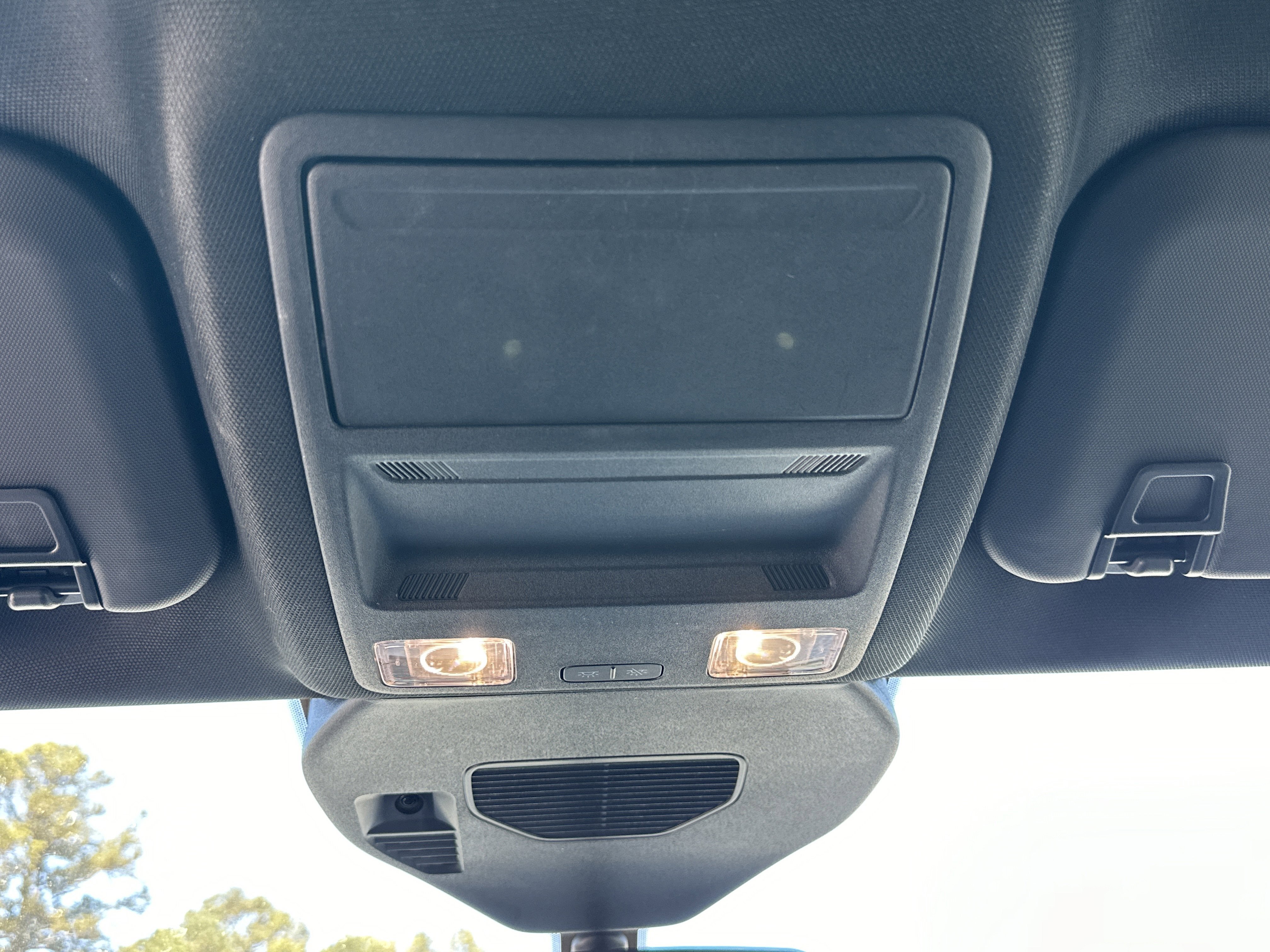 Used 2023 OXFORD WHITE Ford ST-Line image 24