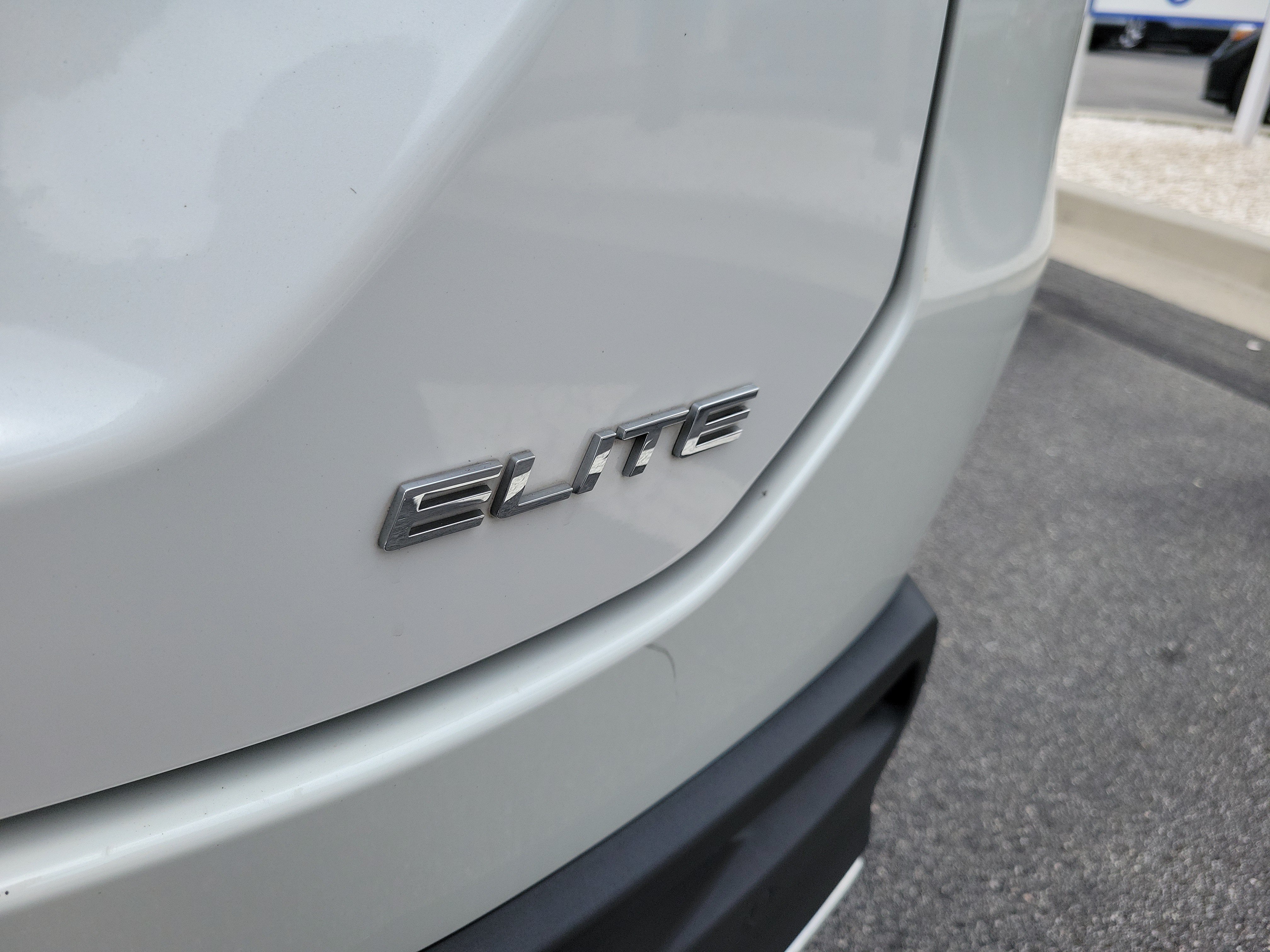 Certified Used 2023 Platinum White Pearl Honda AWD ELITE image 52