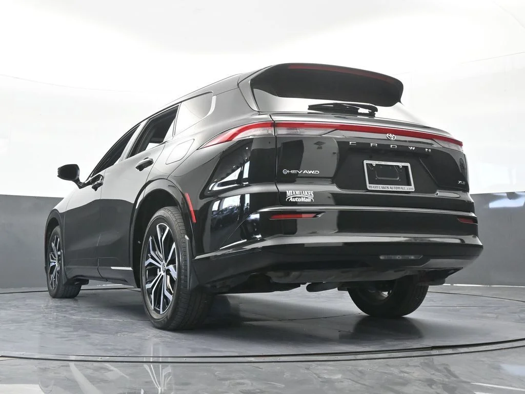 Used 2025 Black Toyota XLE image 65