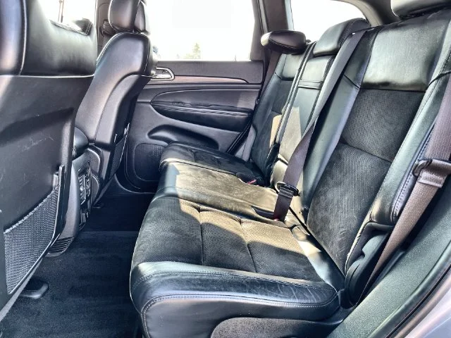 Used 2019 Silver Jeep Altitude image 27