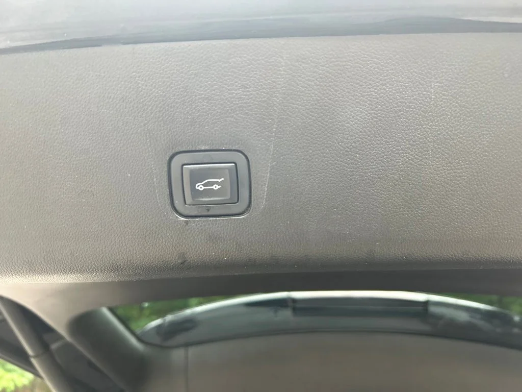 Used 2019 Black Chevrolet LT image 32