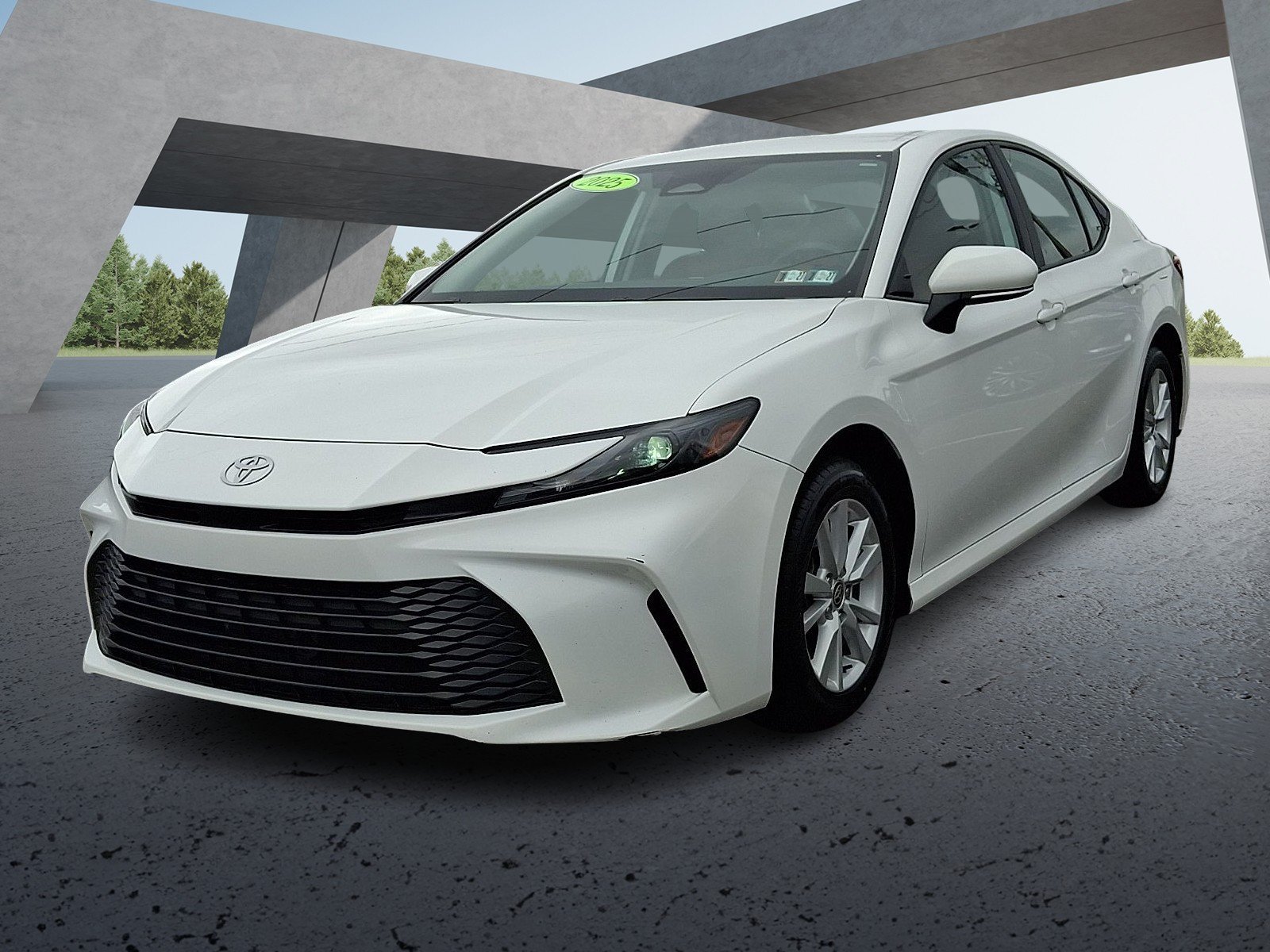 Used 2025 Ice Cap Toyota LE image 2