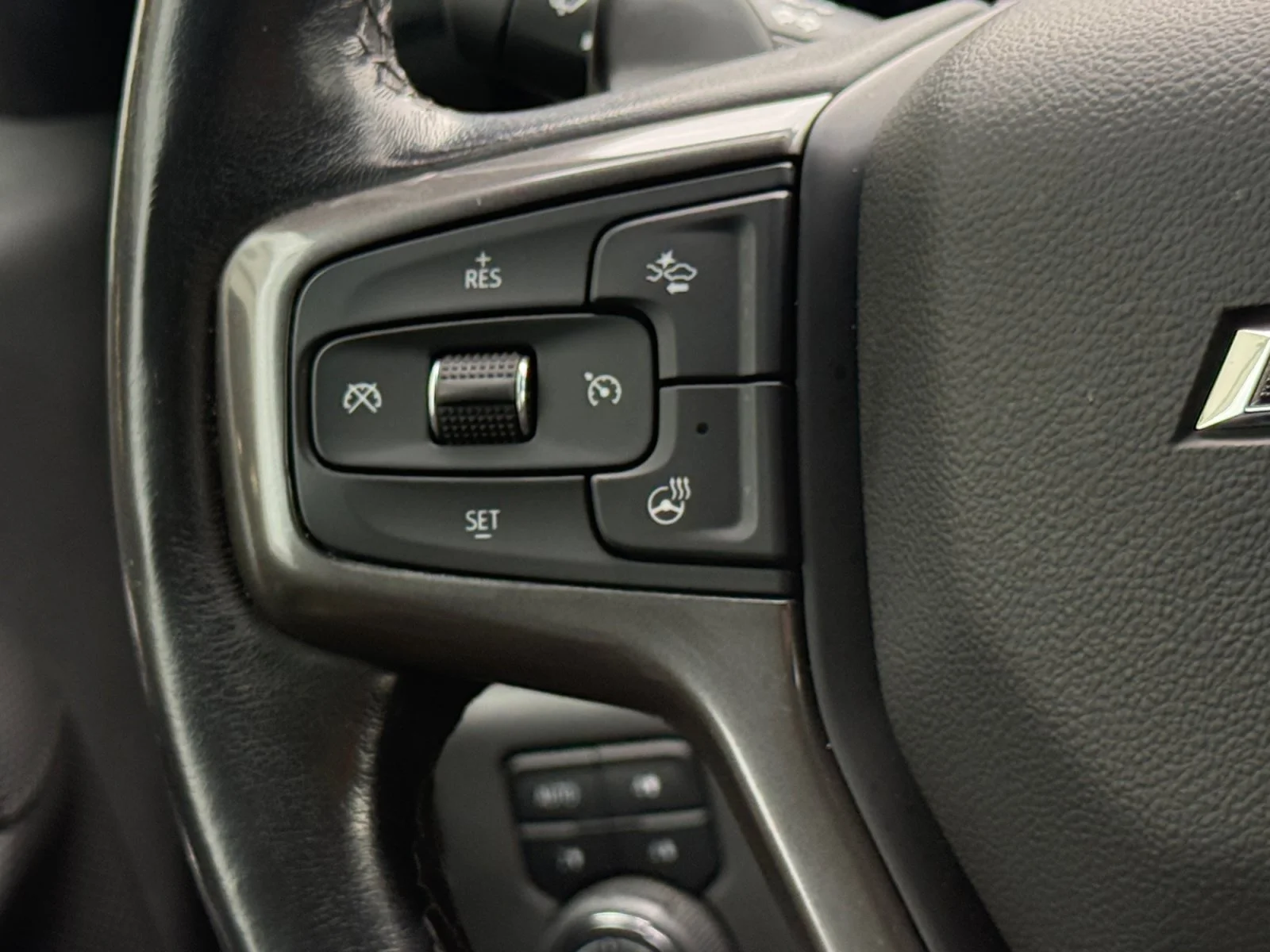 Used 2022 Summit White Chevrolet ZR2 image 10