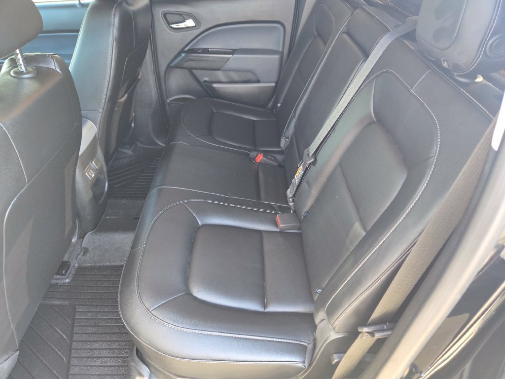Used 2022 Black Chevrolet Z71 image 10