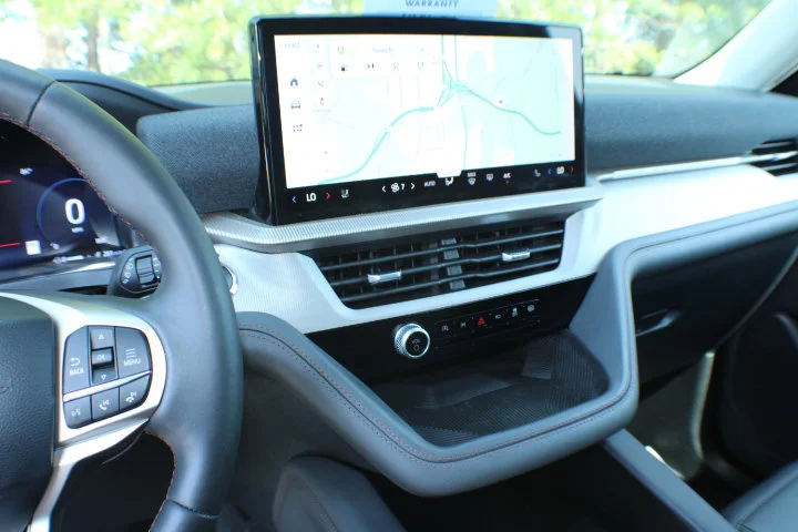 Used 2025 White Ford Active image 10