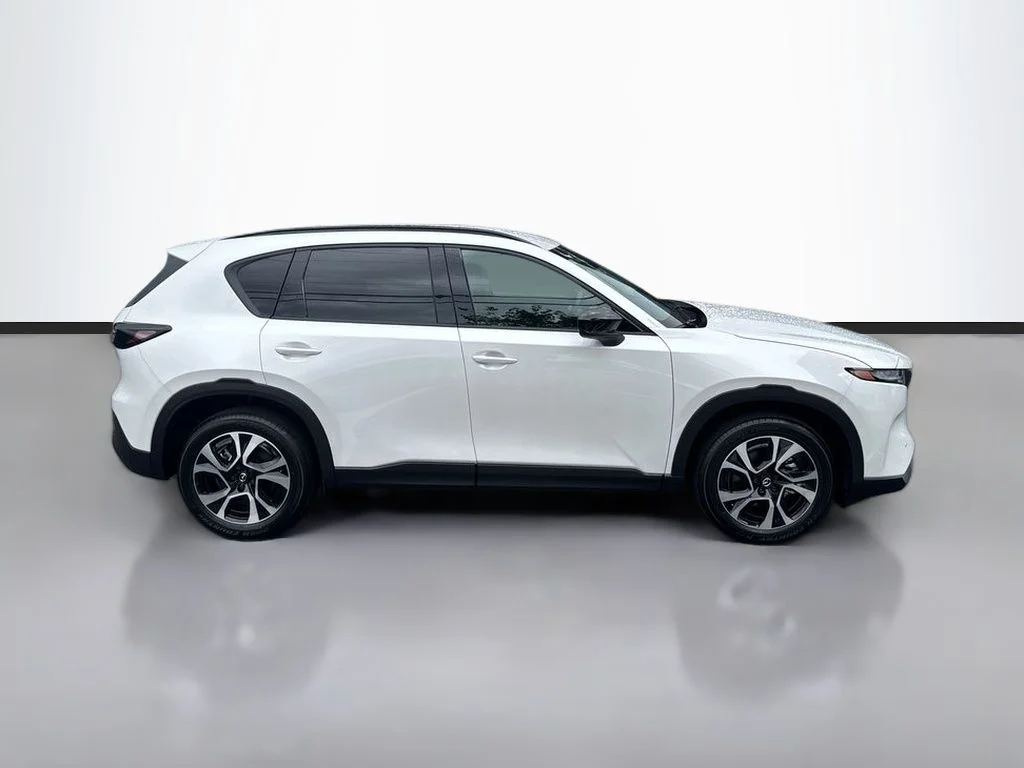 New 2026 White Metallic Mazda 2.5 S Preferred image 2