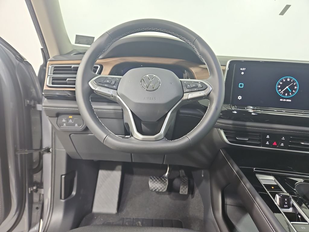 New 2026 Silver Volkswagen SE w/Technology image 13