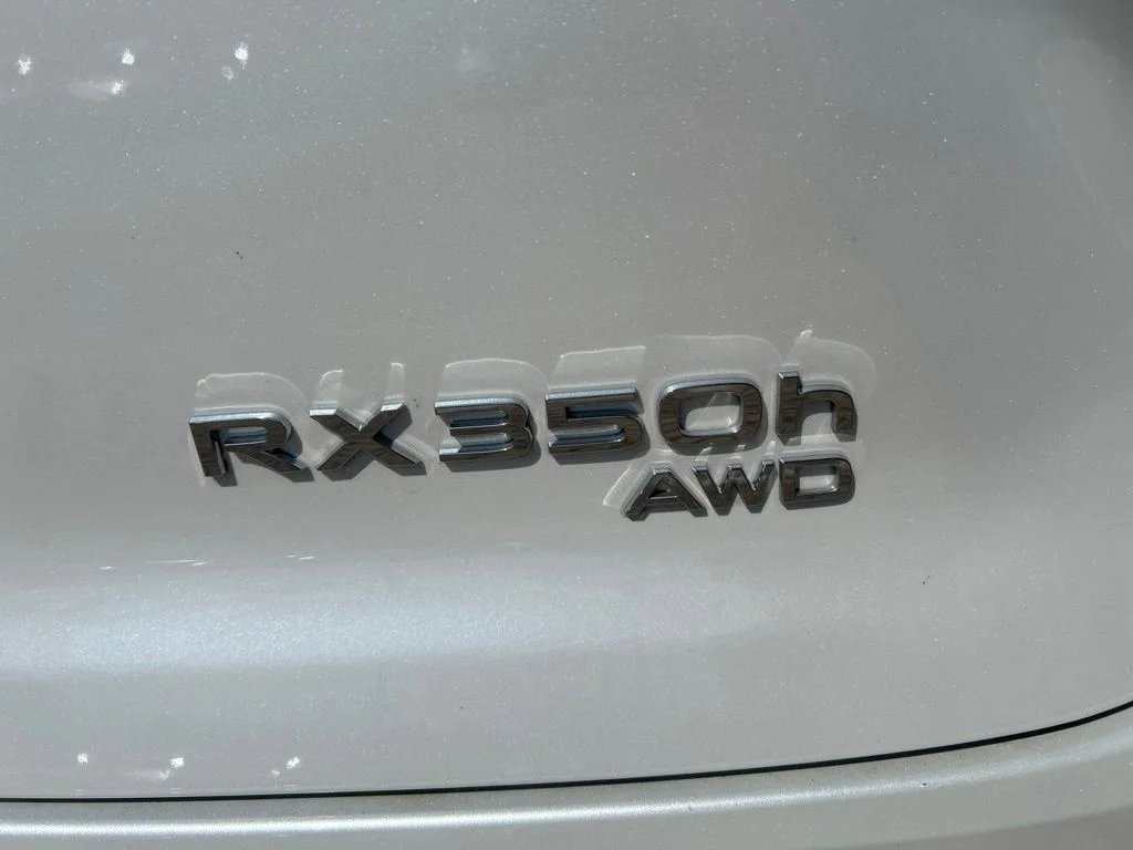 Certified Used 2024 White Lexus 350h Premium image 4