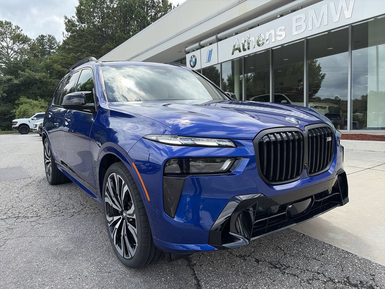 2027 BMW X7