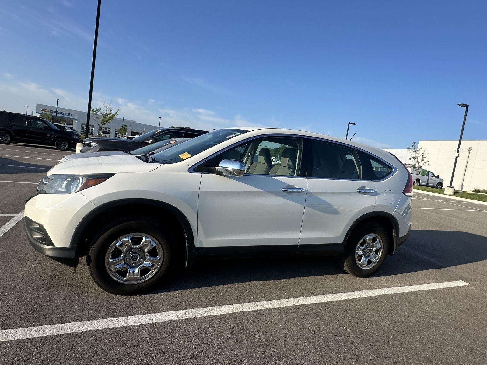 Used 2014 Honda CR-V LX with VIN 5J6RM4H35EL035652 for sale in Kansas City