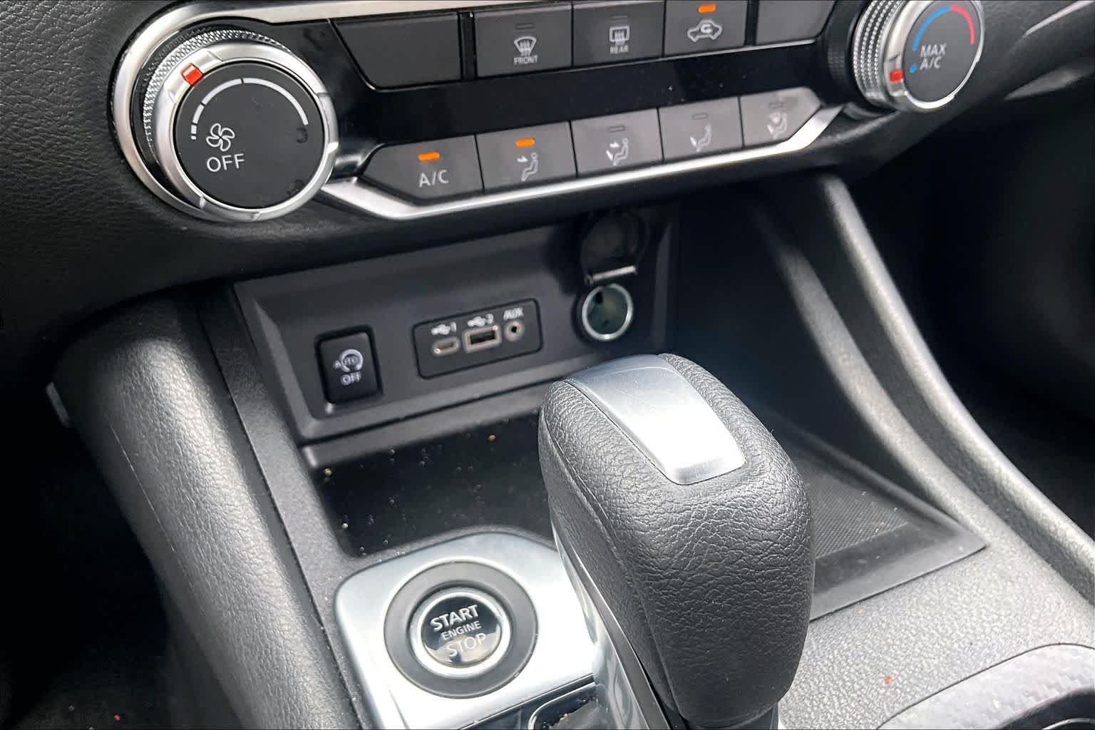 Used 2025 Fresh Powder Nissan SV image 30