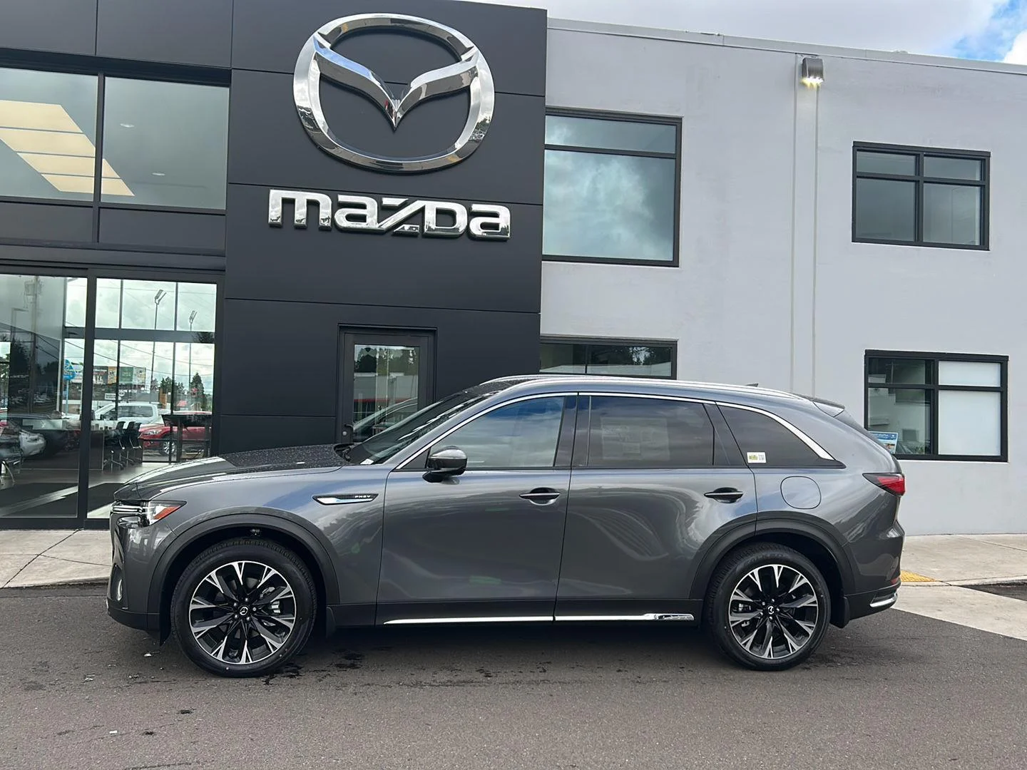 2026 Mazda CX-90 PHEV Premium Plus Package's photo