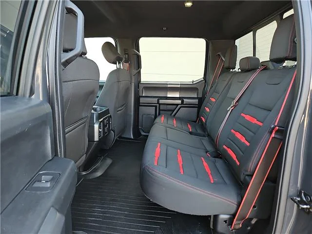 Used 2016 Lithium Gray Ford XLT 4x4 SuperCrew Cab Styleside 5.5 ft. box 145 in image 8