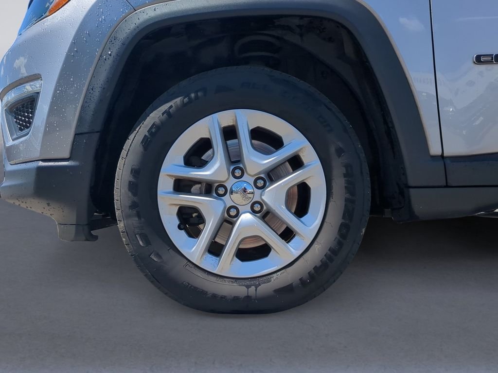 Used 2018 Silver Jeep Sport image 11