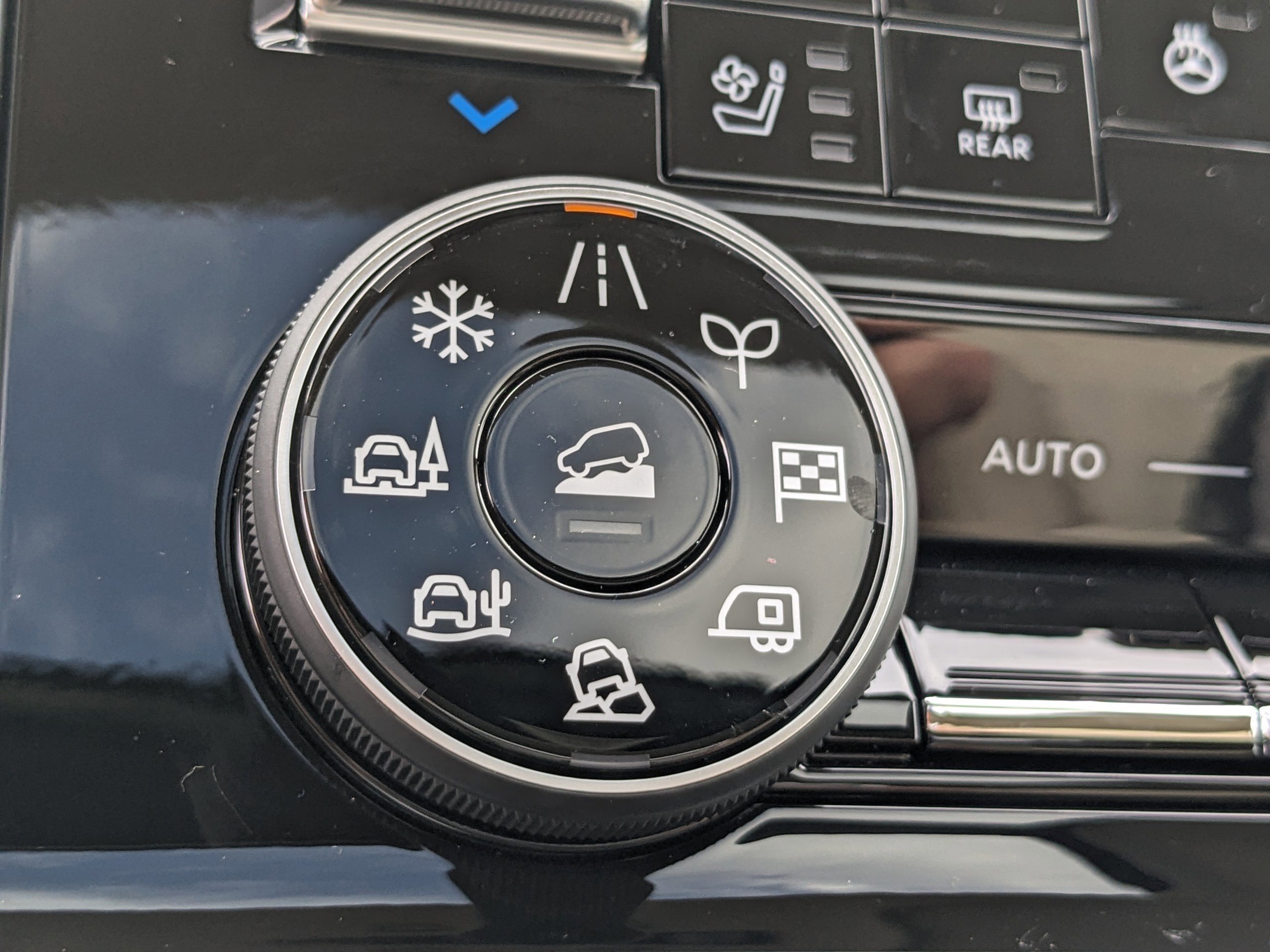 2026 Nissan Armada Platinum - Photo 19