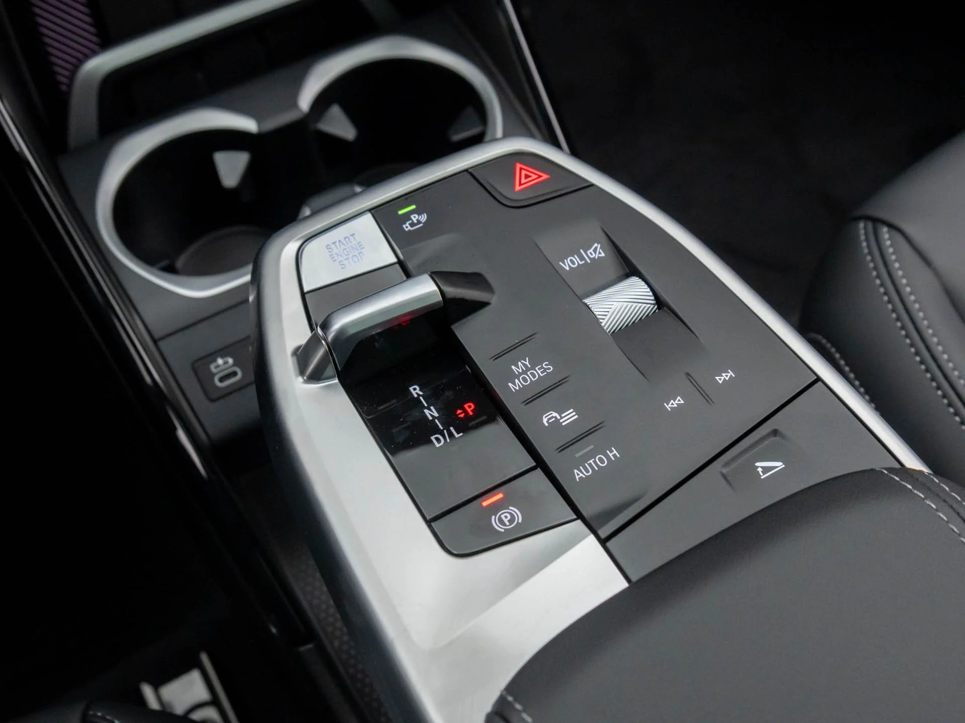 New 2026 Silver BMW xDrive28i image 32