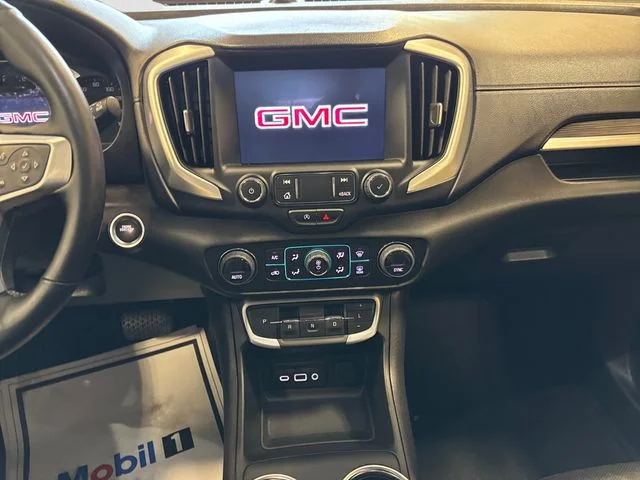 Used 2024 Silver GMC SLT image 12
