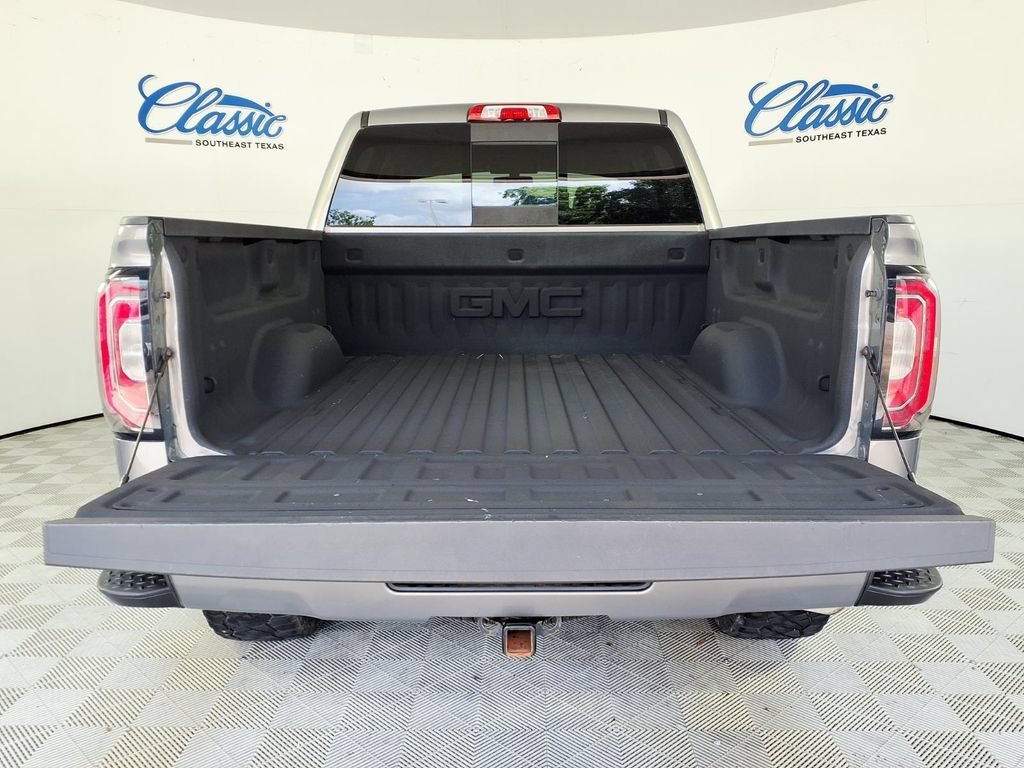 Used 2017 PEPPERDUST METALLIC GMC SLT image 5