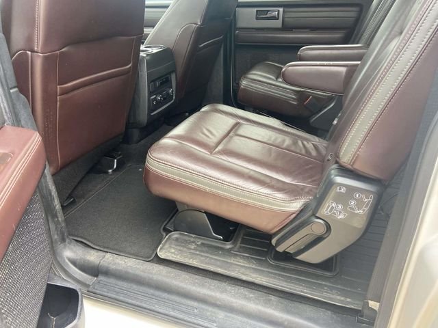 Used 2015 White Platinum Clearcoat Metallic Ford Platinum image 9