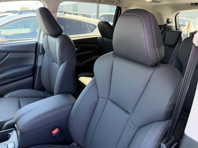 New 2026 CRYSTAL WHITE PEARL Subaru Premium 7-Passenger image 39