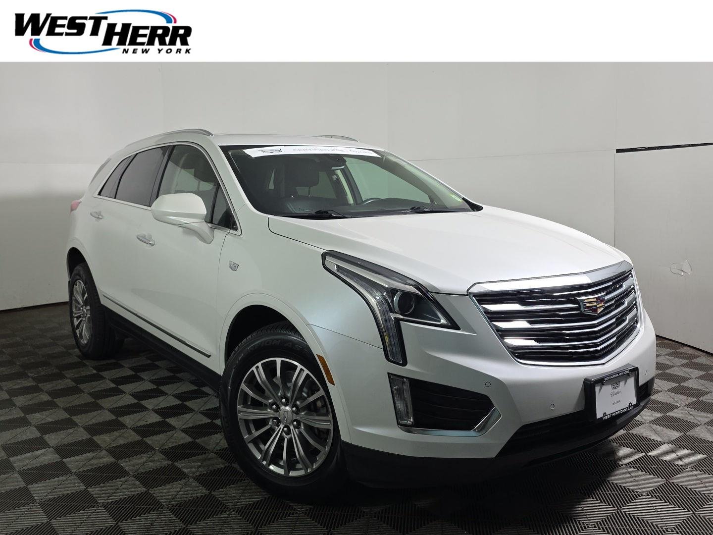 Used 2019 Crystal White Tricoat Cadillac Luxury AWD image 1