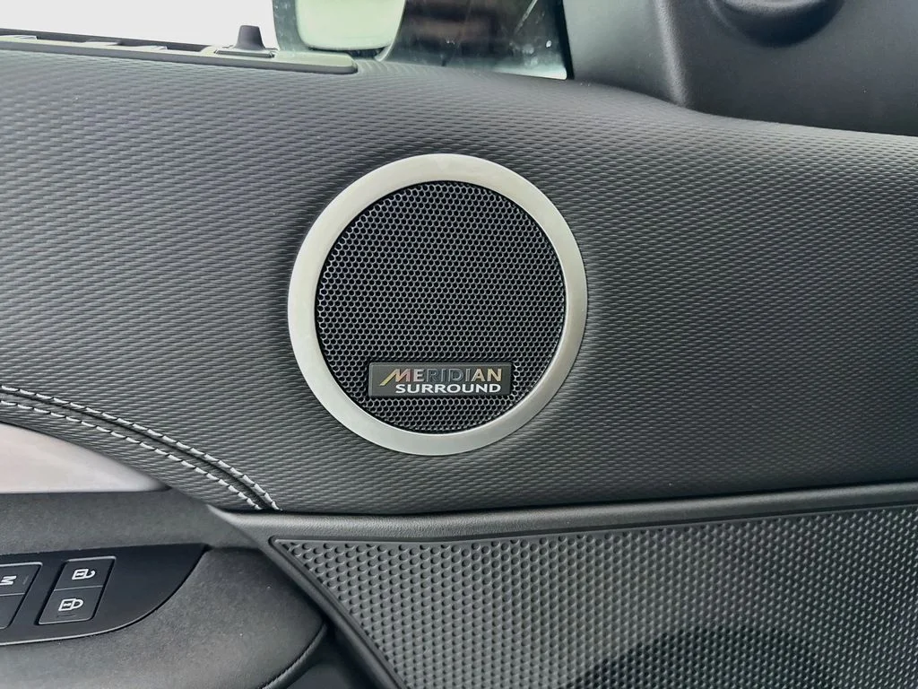 New 2026 Eiger Grey Land Rover Gemini Edition image 19