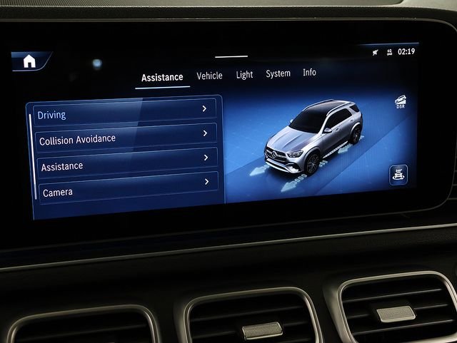 Certified Used 2026 Obsidian Black Metallic Mercedes-Benz GLE 350 image 17