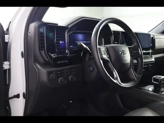 Used 2022 White Chevrolet ZR2 image 11