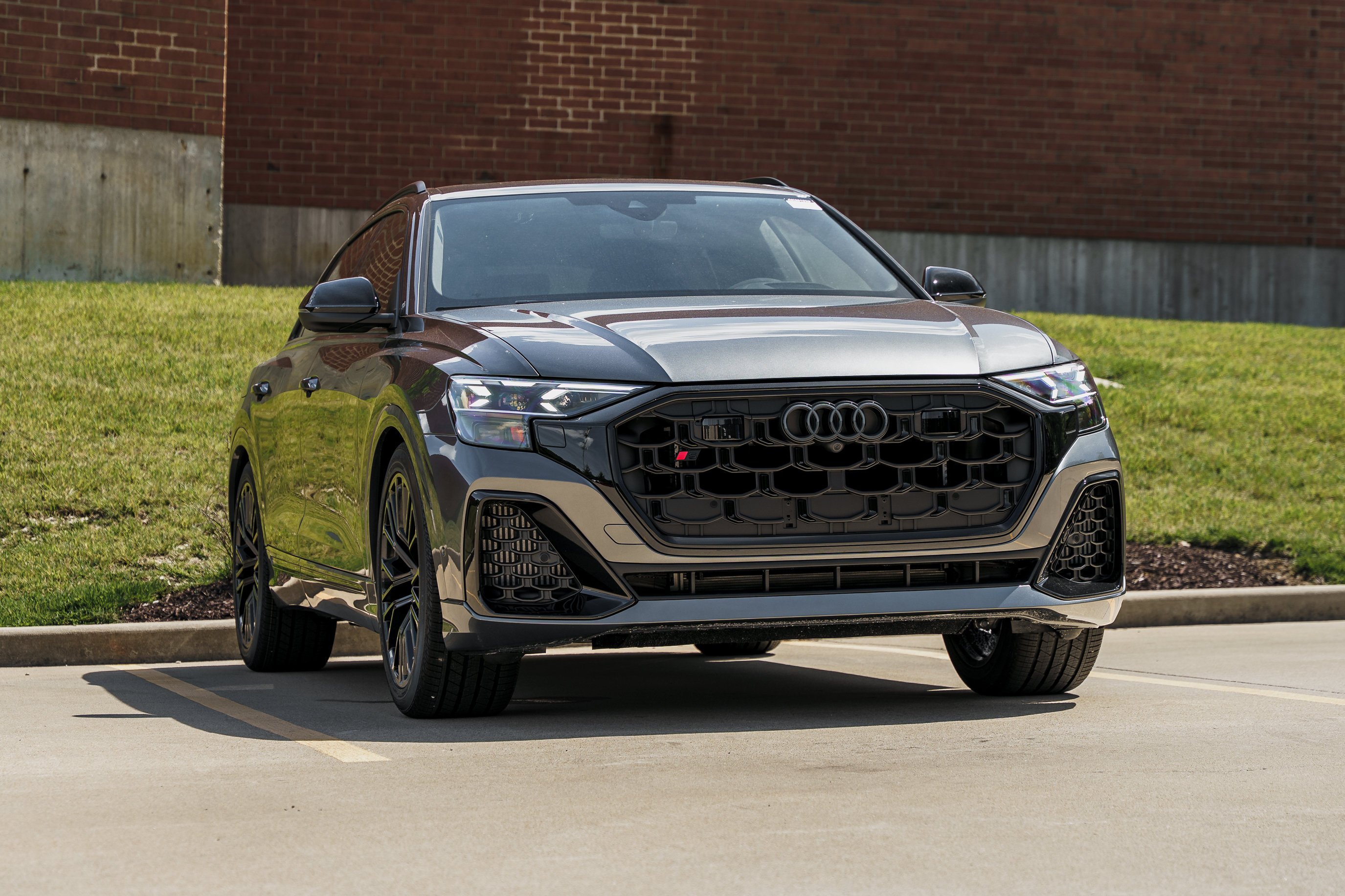 2026 Audi SQ8 Prestige quattro's photo