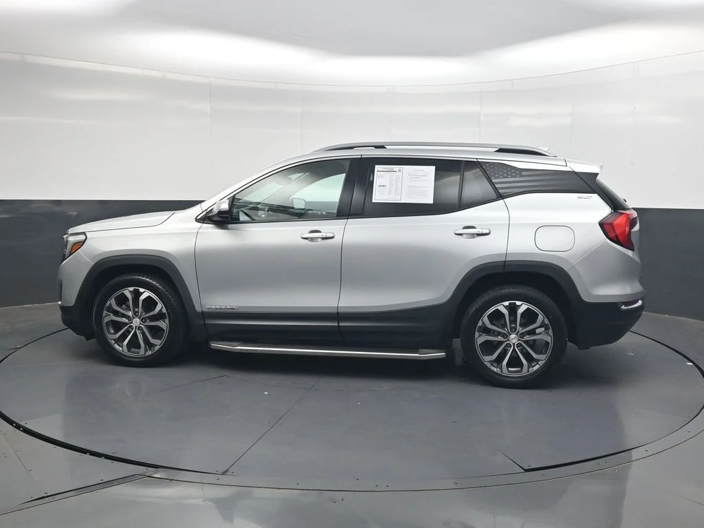 Used 2021 Silver GMC SLT image 10