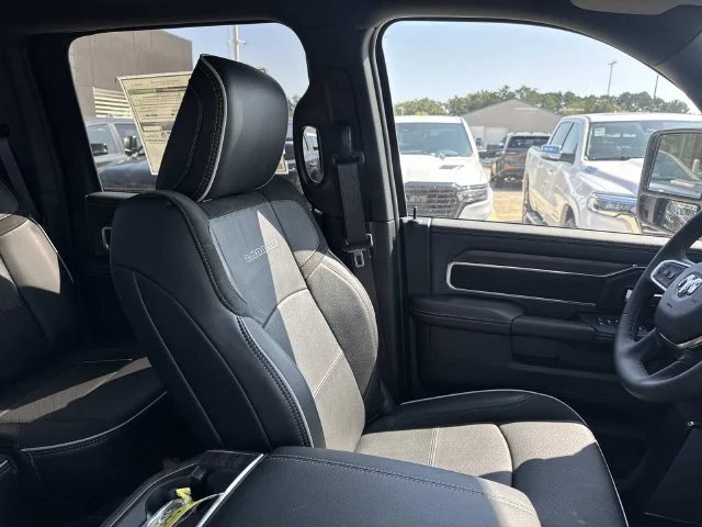 New 2027 Diamond Black Crystal Pearl-Coat Exterior Paint RAM Laramie image 36
