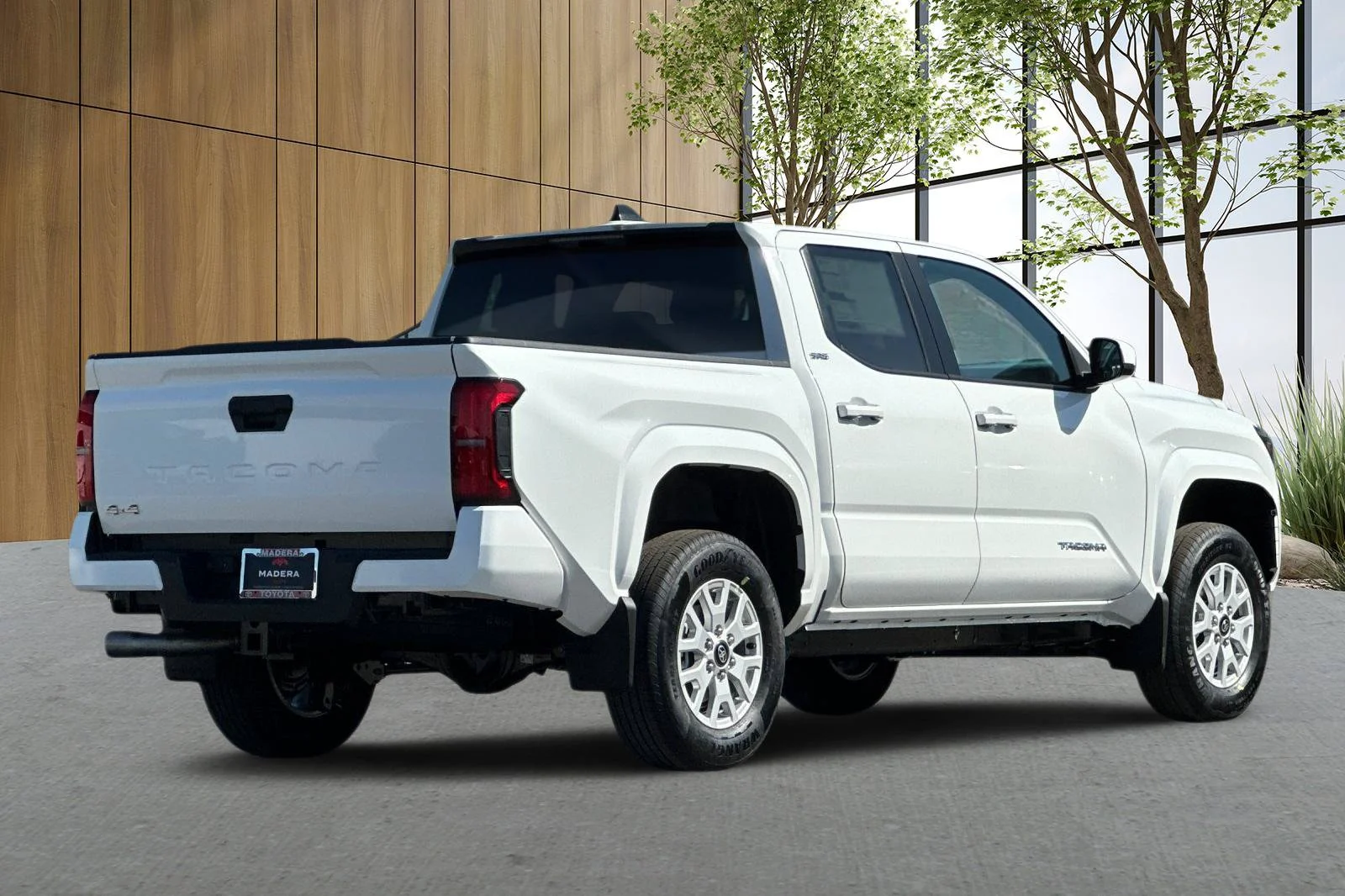 New 2026 Ice Cap Toyota SR5 image 4